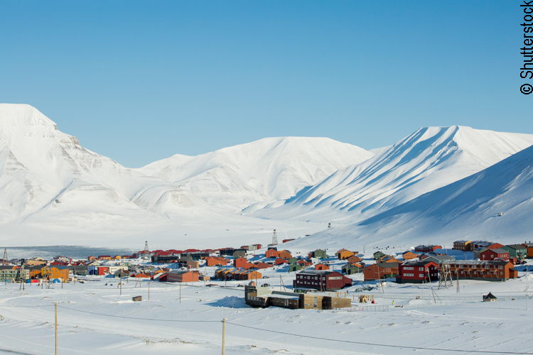 Longyearbyen ist der größte Ort auf Spitzbergen
