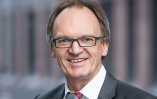Prof. Dr. Jürgen Moormann, Frankfurt School of Finance & Management